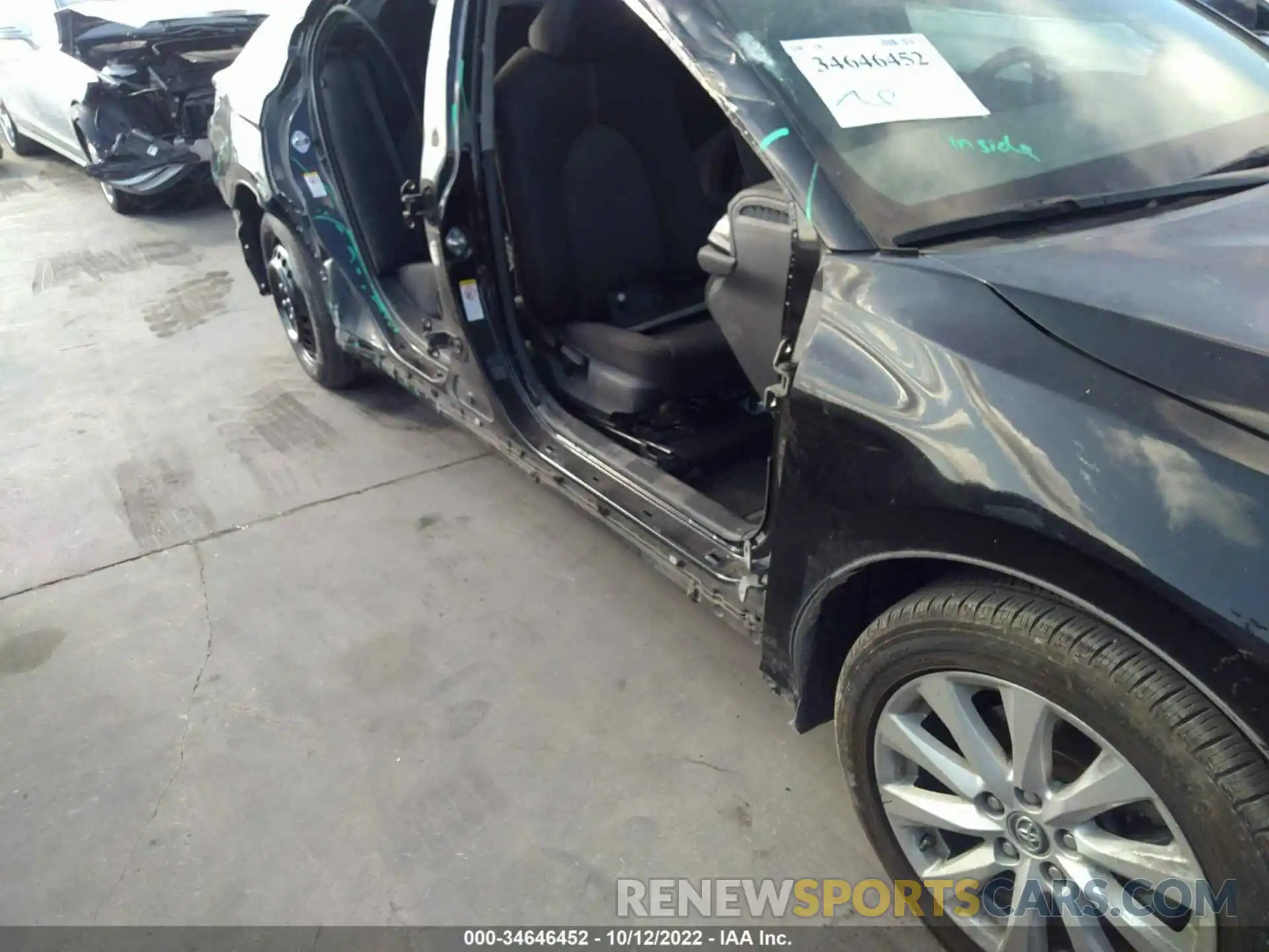 6 Photograph of a damaged car 4T1B11HK0KU183182 TOYOTA CAMRY 2019