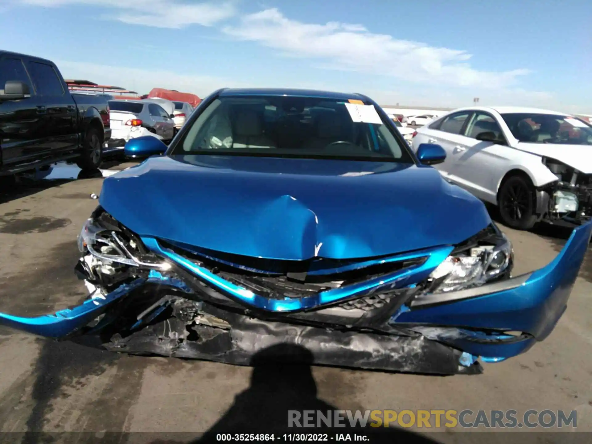 6 Photograph of a damaged car 4T1B11HK0KU183571 TOYOTA CAMRY 2019