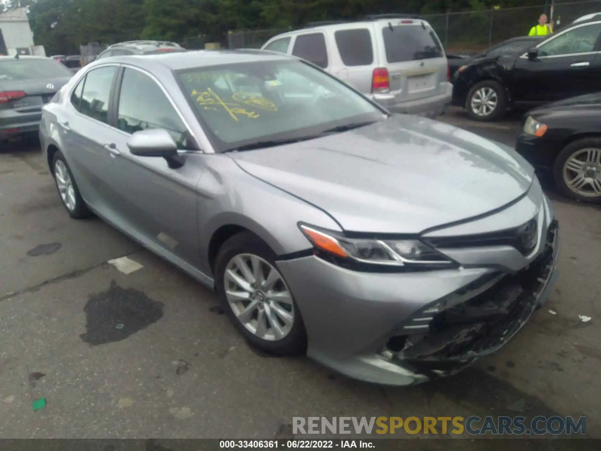 1 Photograph of a damaged car 4T1B11HK0KU184106 TOYOTA CAMRY 2019