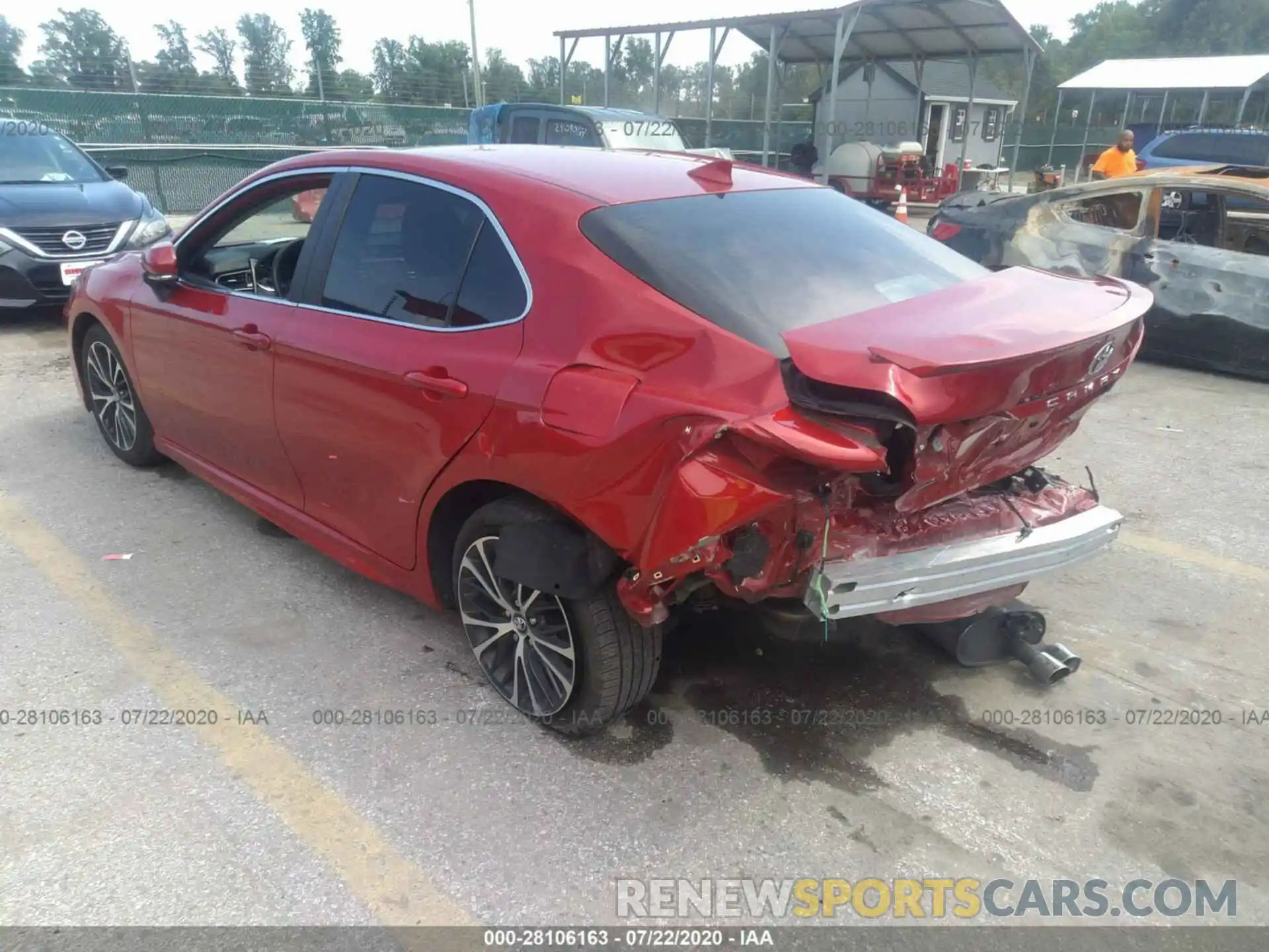 3 Photograph of a damaged car 4T1B11HK0KU185918 TOYOTA CAMRY 2019