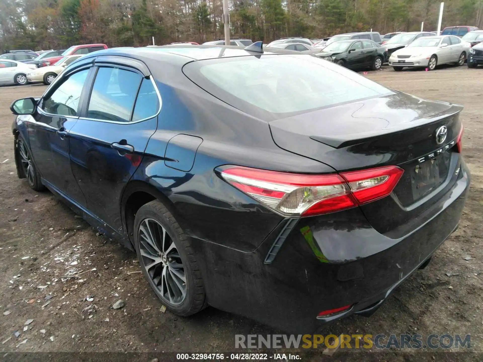 3 Photograph of a damaged car 4T1B11HK0KU186437 TOYOTA CAMRY 2019