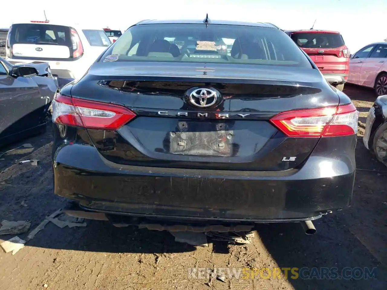 6 Photograph of a damaged car 4T1B11HK0KU189242 TOYOTA CAMRY 2019