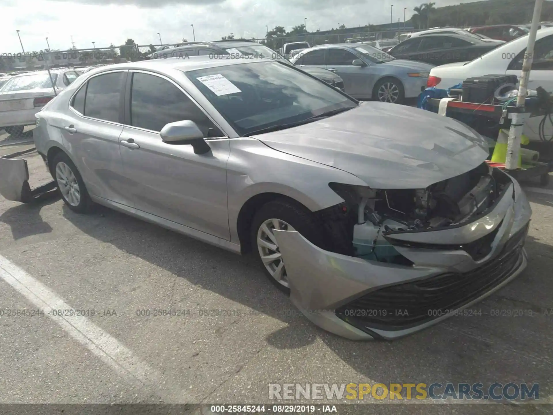 1 Photograph of a damaged car 4T1B11HK0KU189676 TOYOTA CAMRY 2019