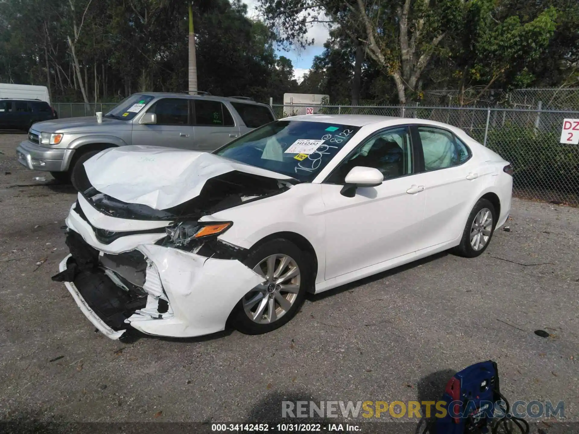 2 Photograph of a damaged car 4T1B11HK0KU191699 TOYOTA CAMRY 2019