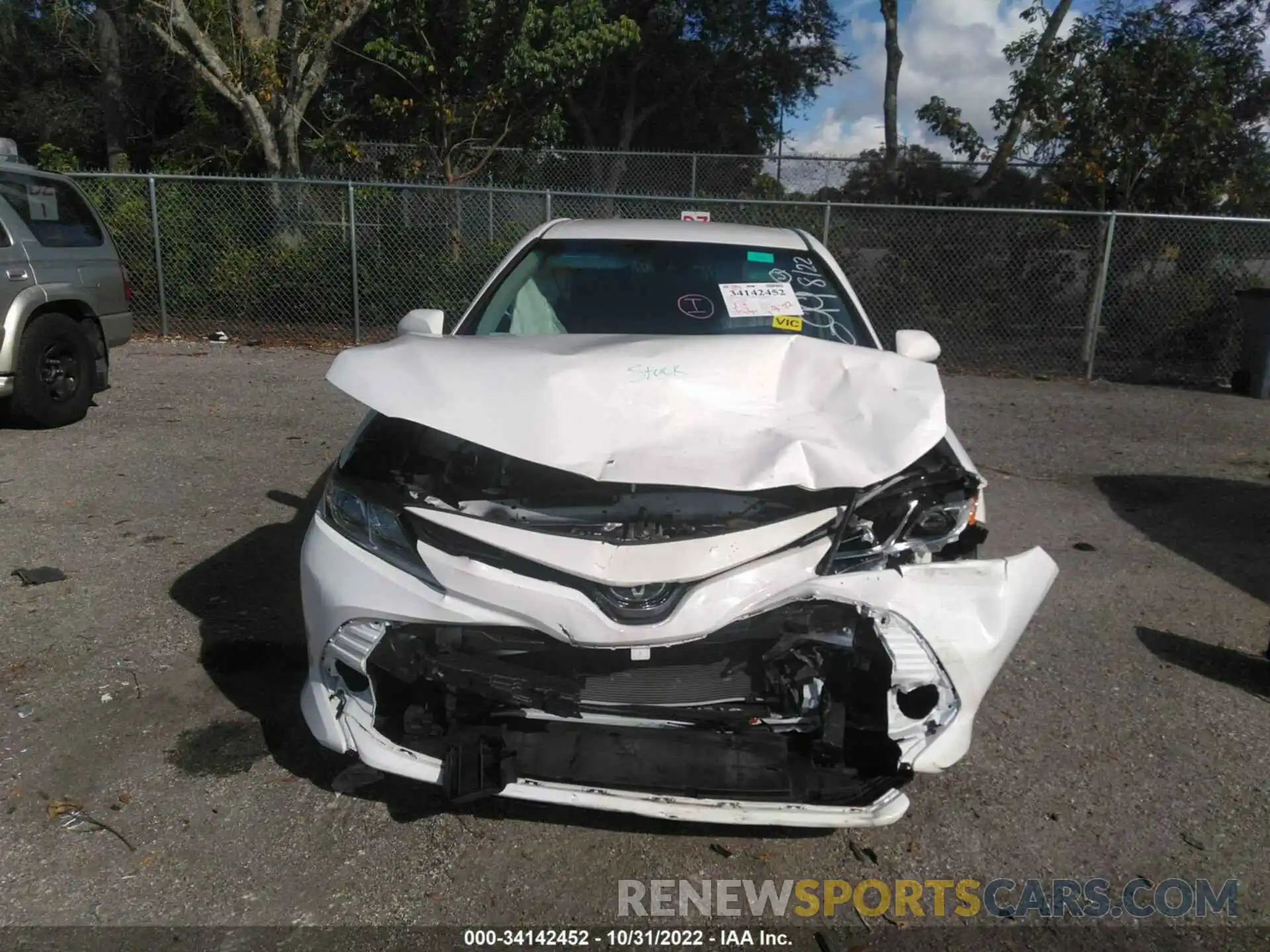 6 Photograph of a damaged car 4T1B11HK0KU191699 TOYOTA CAMRY 2019