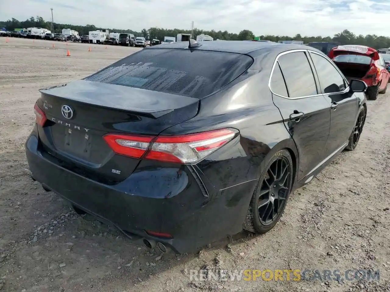 4 Photograph of a damaged car 4T1B11HK0KU192139 TOYOTA CAMRY 2019