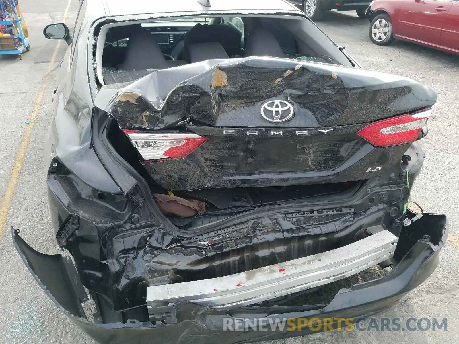 9 Photograph of a damaged car 4T1B11HK0KU193291 TOYOTA CAMRY 2019