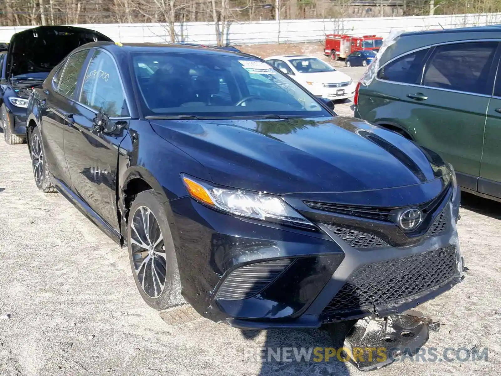 1 Photograph of a damaged car 4T1B11HK0KU197874 TOYOTA CAMRY 2019