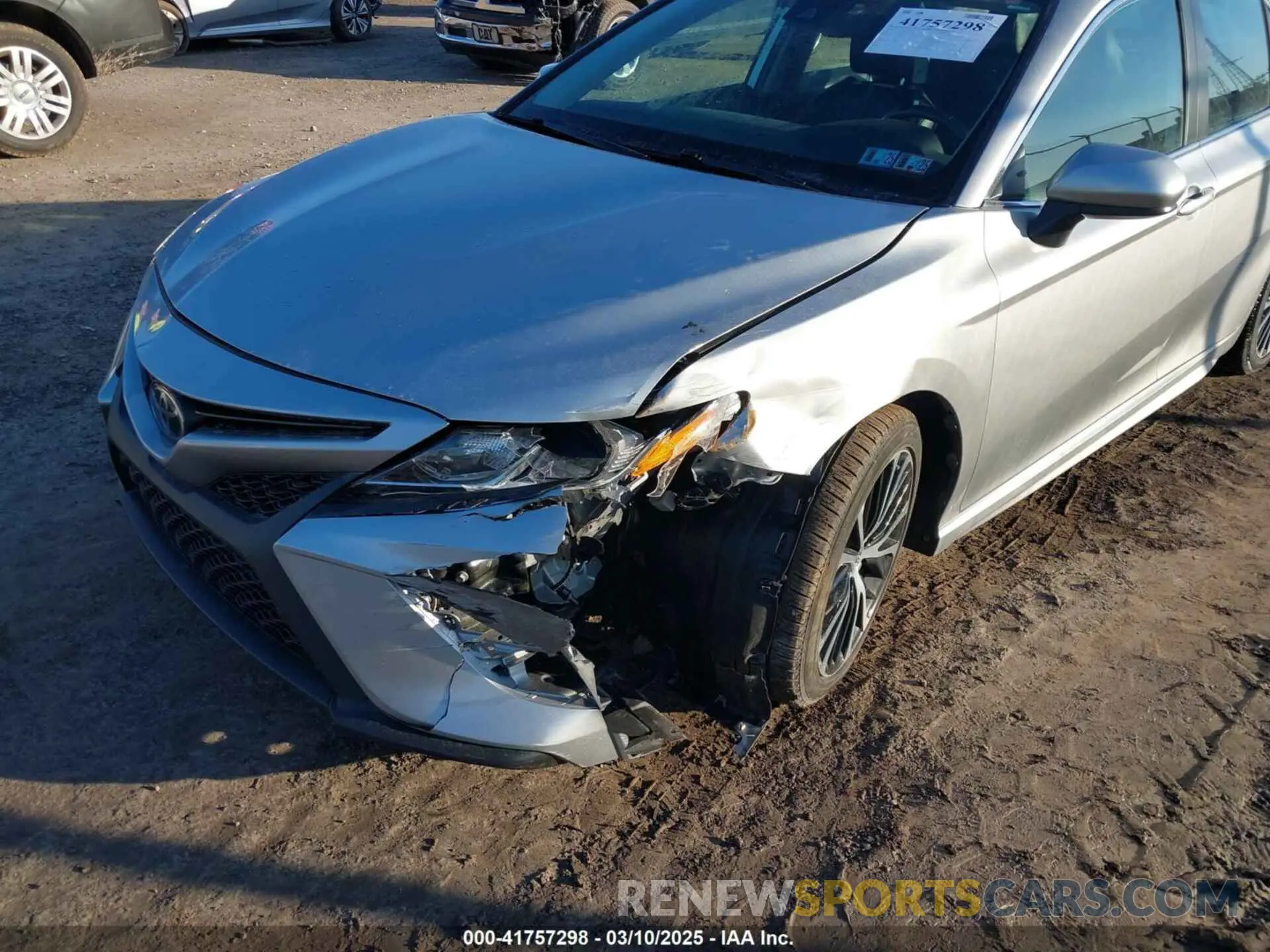 6 Photograph of a damaged car 4T1B11HK0KU198765 TOYOTA CAMRY 2019