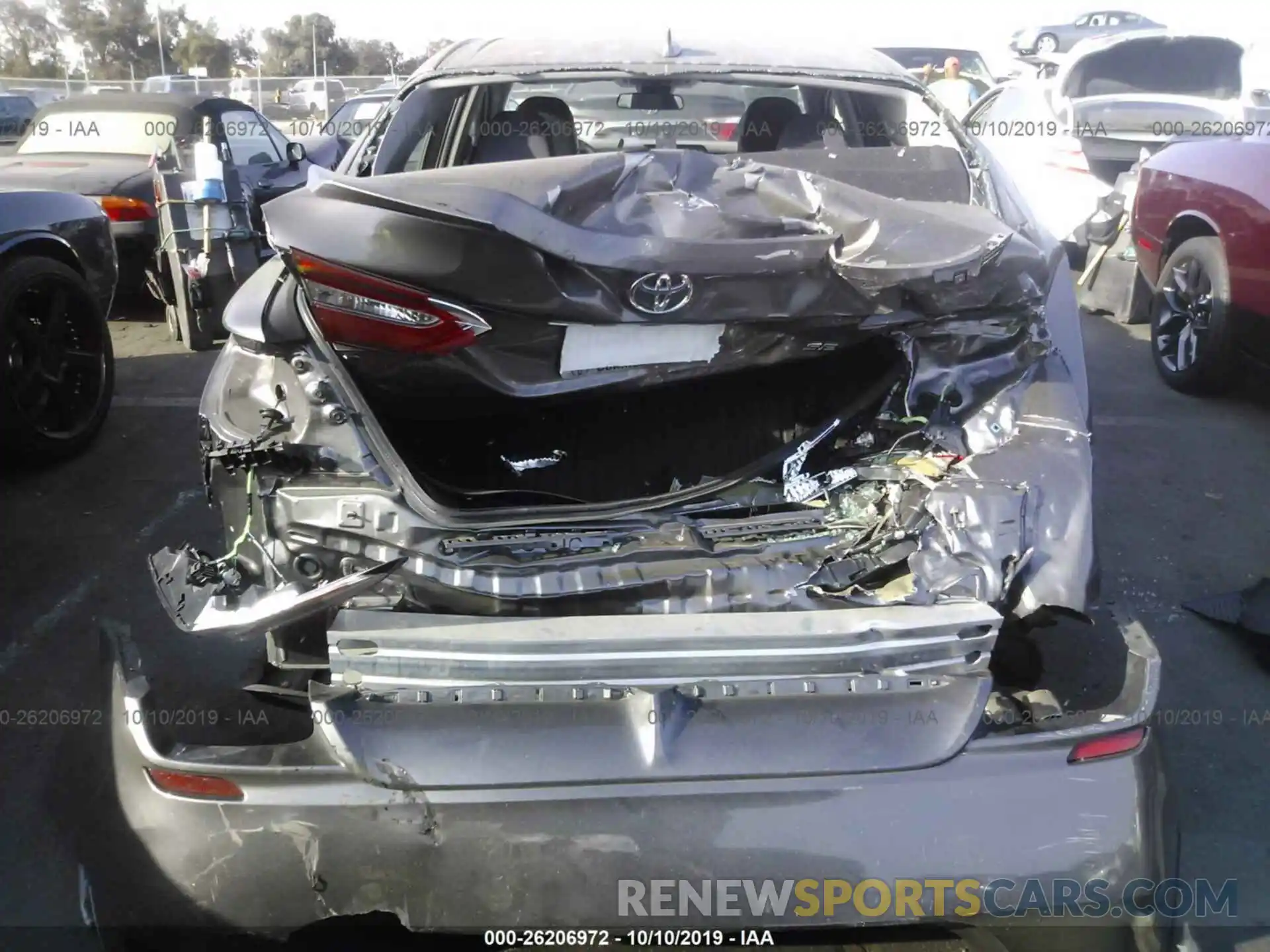 6 Photograph of a damaged car 4T1B11HK0KU198782 TOYOTA CAMRY 2019