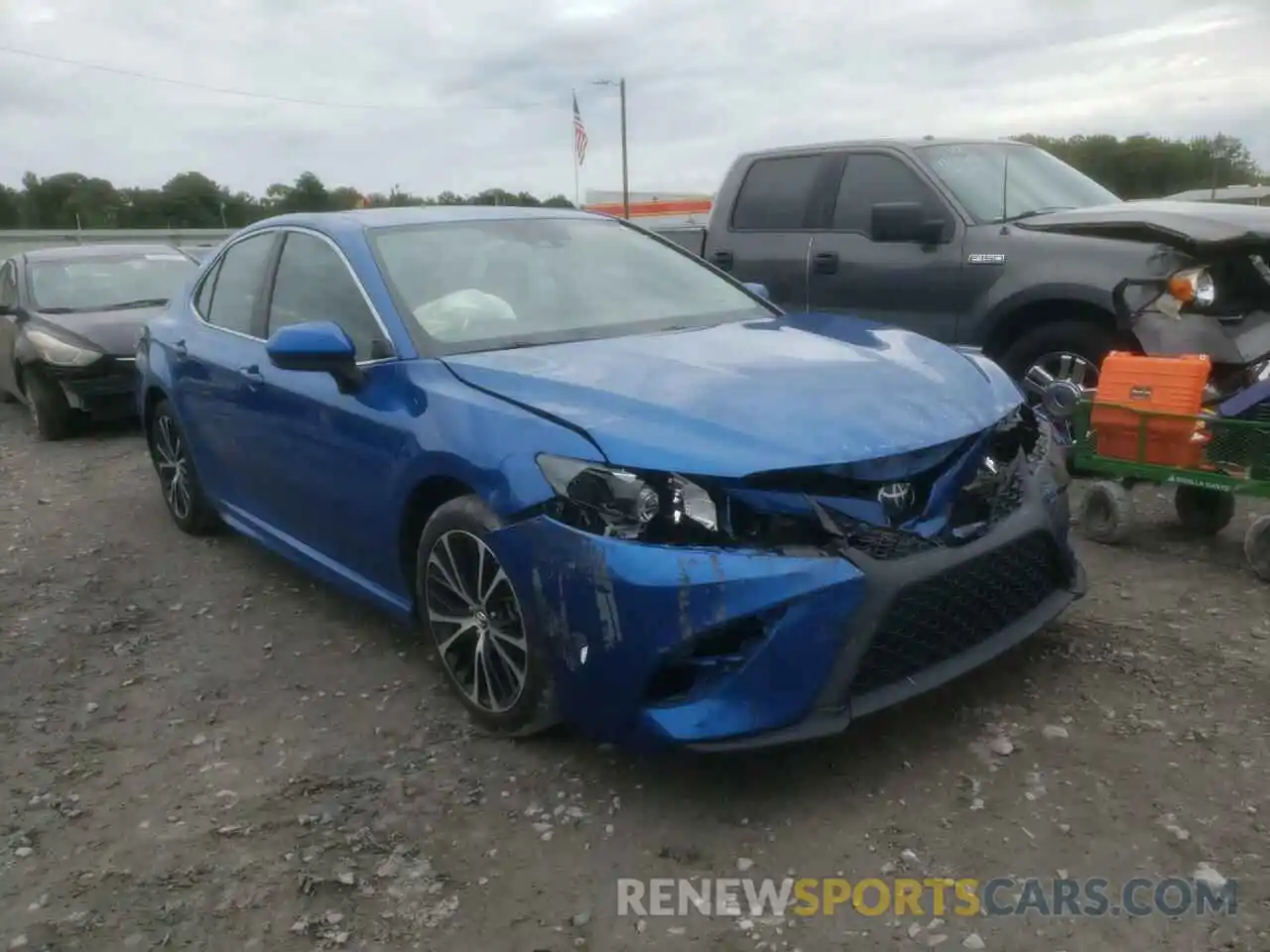 1 Photograph of a damaged car 4T1B11HK0KU199883 TOYOTA CAMRY 2019