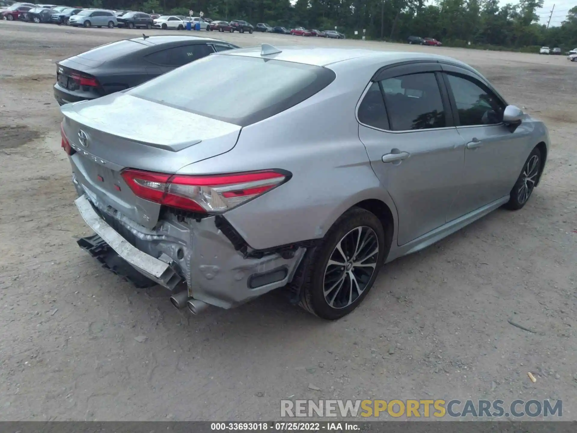 4 Photograph of a damaged car 4T1B11HK0KU200238 TOYOTA CAMRY 2019