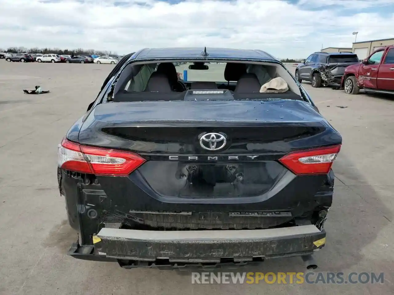 6 Photograph of a damaged car 4T1B11HK0KU202278 TOYOTA CAMRY 2019