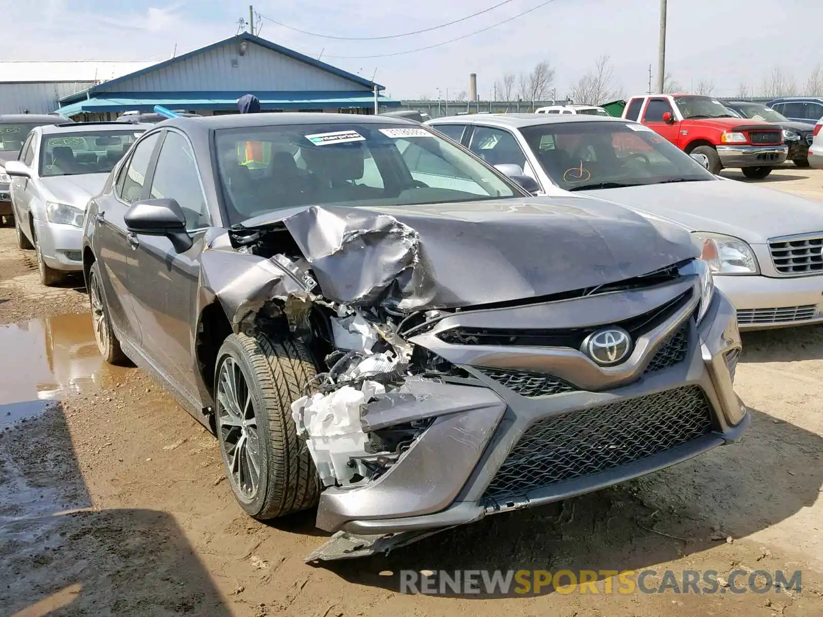 1 Photograph of a damaged car 4T1B11HK0KU203589 TOYOTA CAMRY 2019