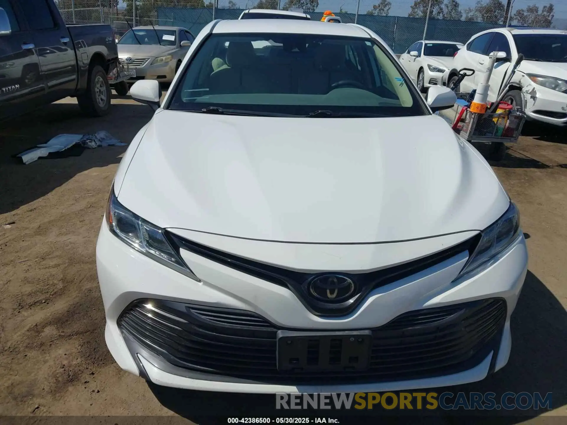 12 Photograph of a damaged car 4T1B11HK0KU204029 TOYOTA CAMRY 2019