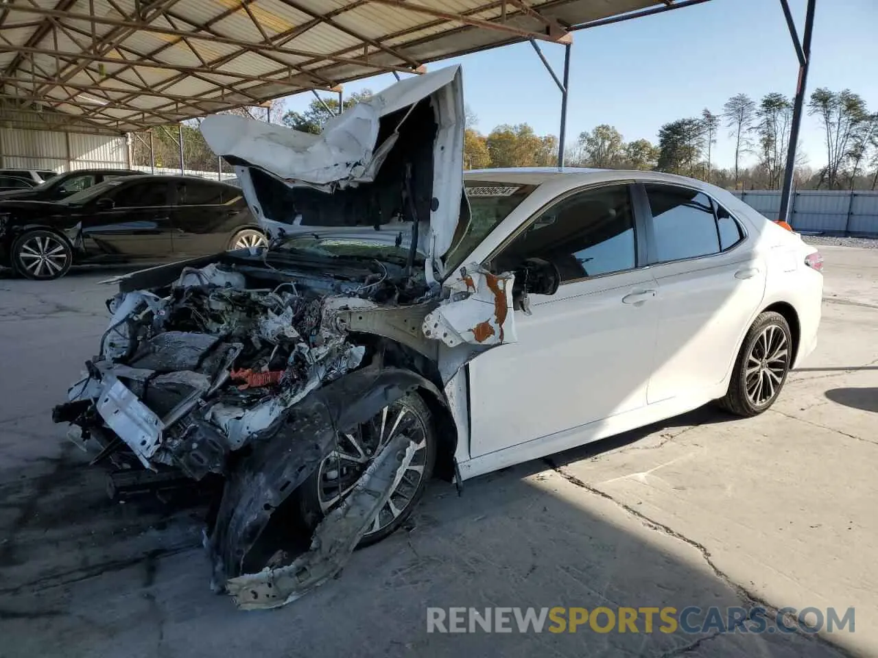 1 Photograph of a damaged car 4T1B11HK0KU207724 TOYOTA CAMRY 2019