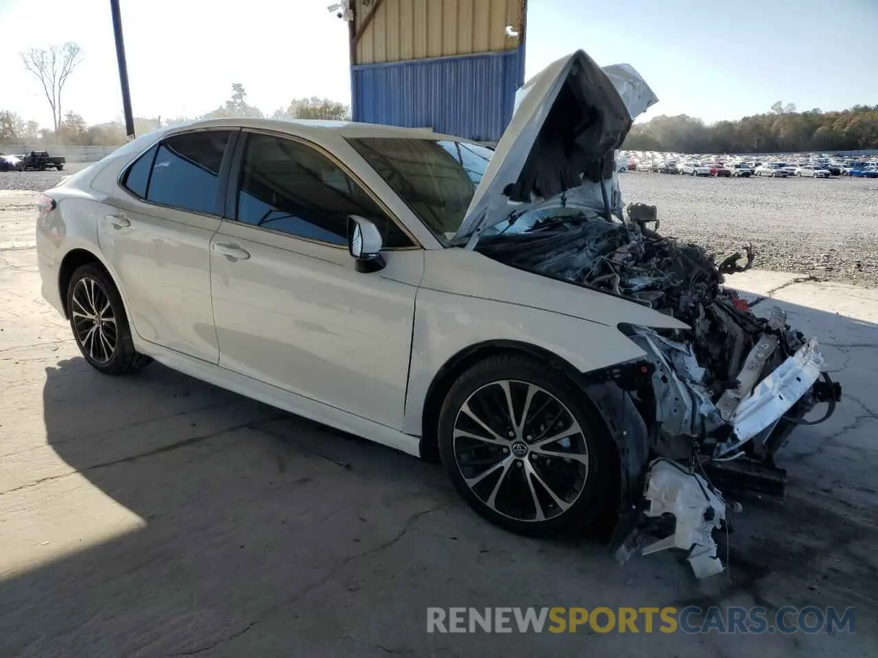 4 Photograph of a damaged car 4T1B11HK0KU207724 TOYOTA CAMRY 2019