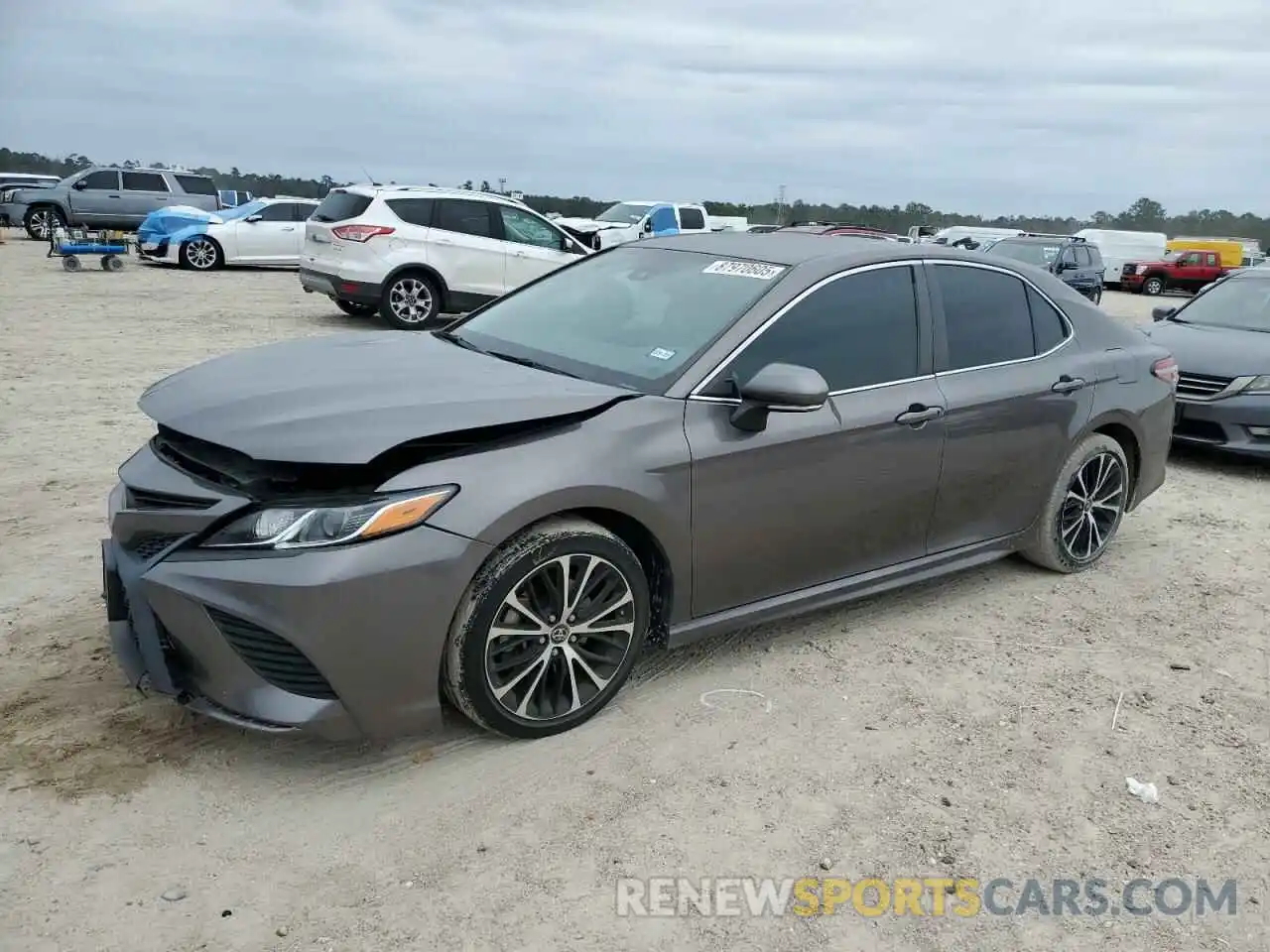 1 Photograph of a damaged car 4T1B11HK0KU208694 TOYOTA CAMRY 2019