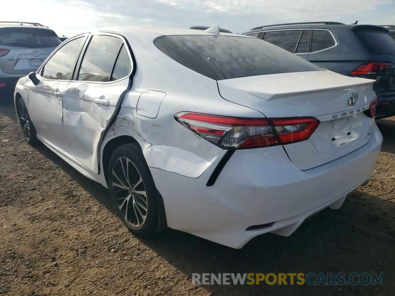 2 Photograph of a damaged car 4T1B11HK0KU208890 TOYOTA CAMRY 2019