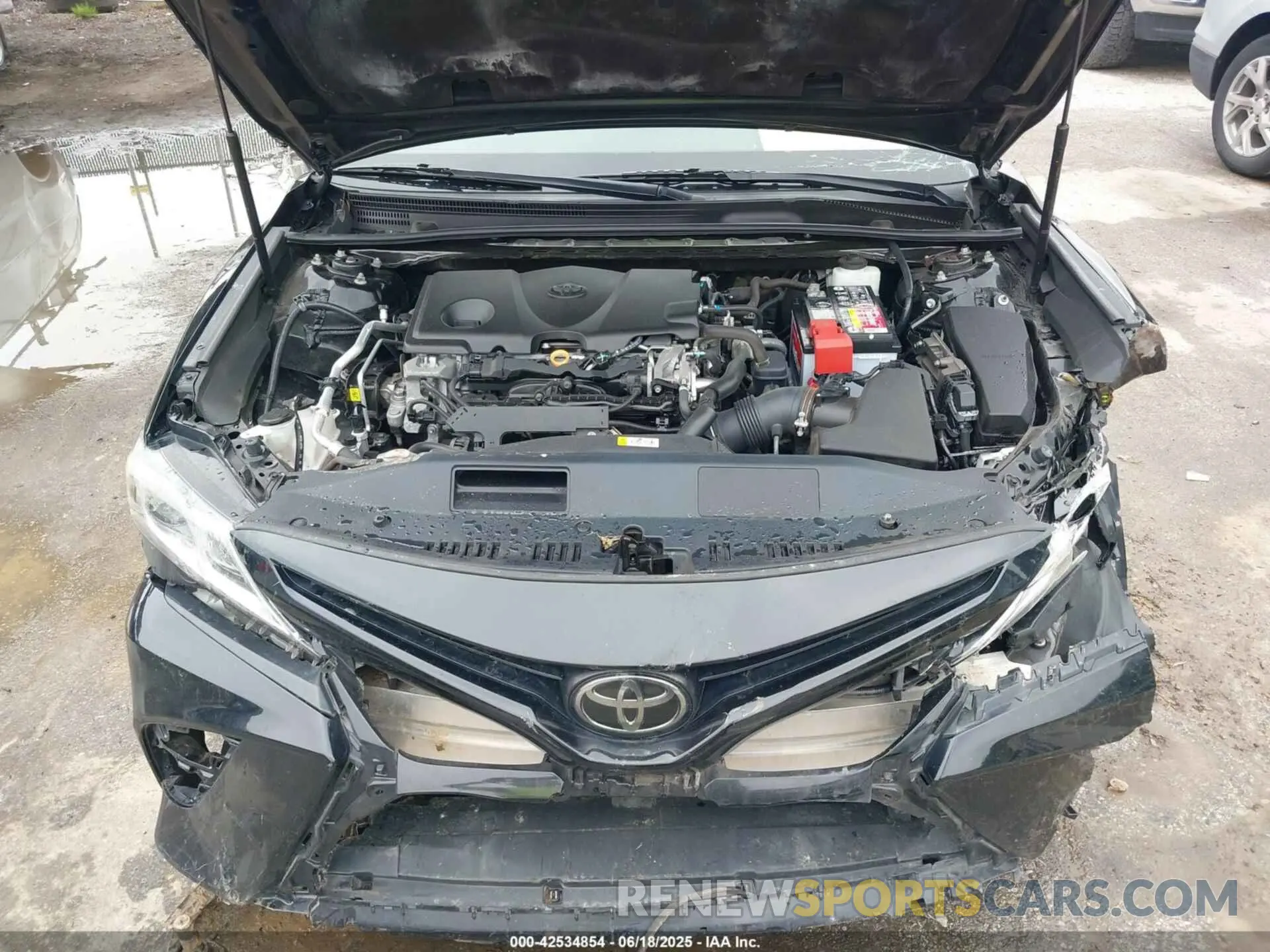 10 Photograph of a damaged car 4T1B11HK0KU211269 TOYOTA CAMRY 2019