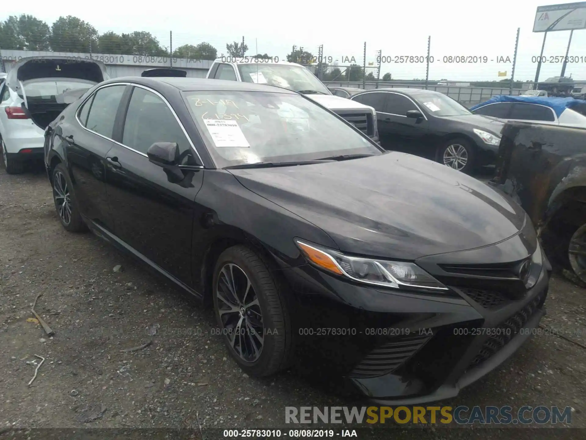 1 Photograph of a damaged car 4T1B11HK0KU217525 TOYOTA CAMRY 2019