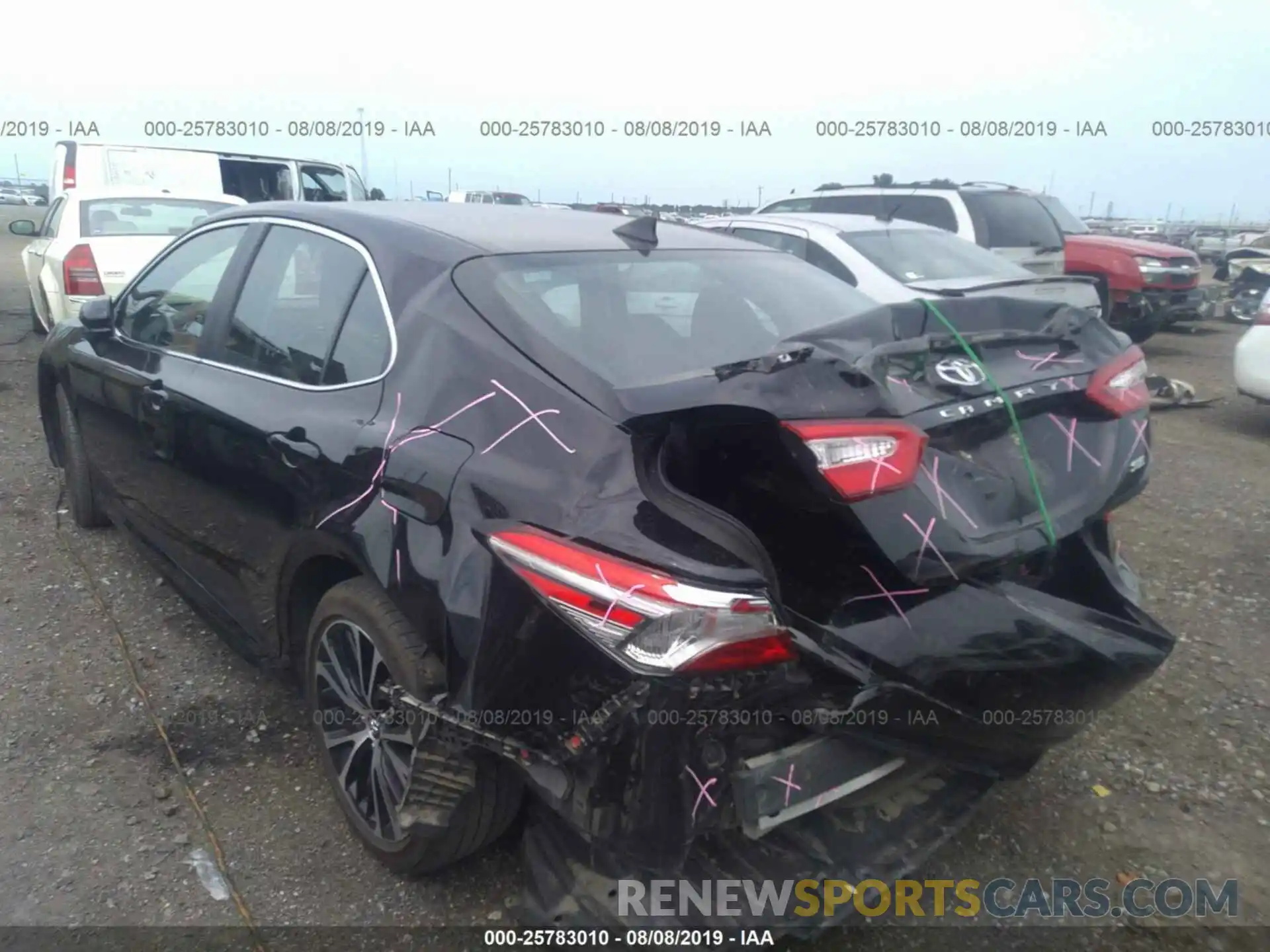 3 Photograph of a damaged car 4T1B11HK0KU217525 TOYOTA CAMRY 2019