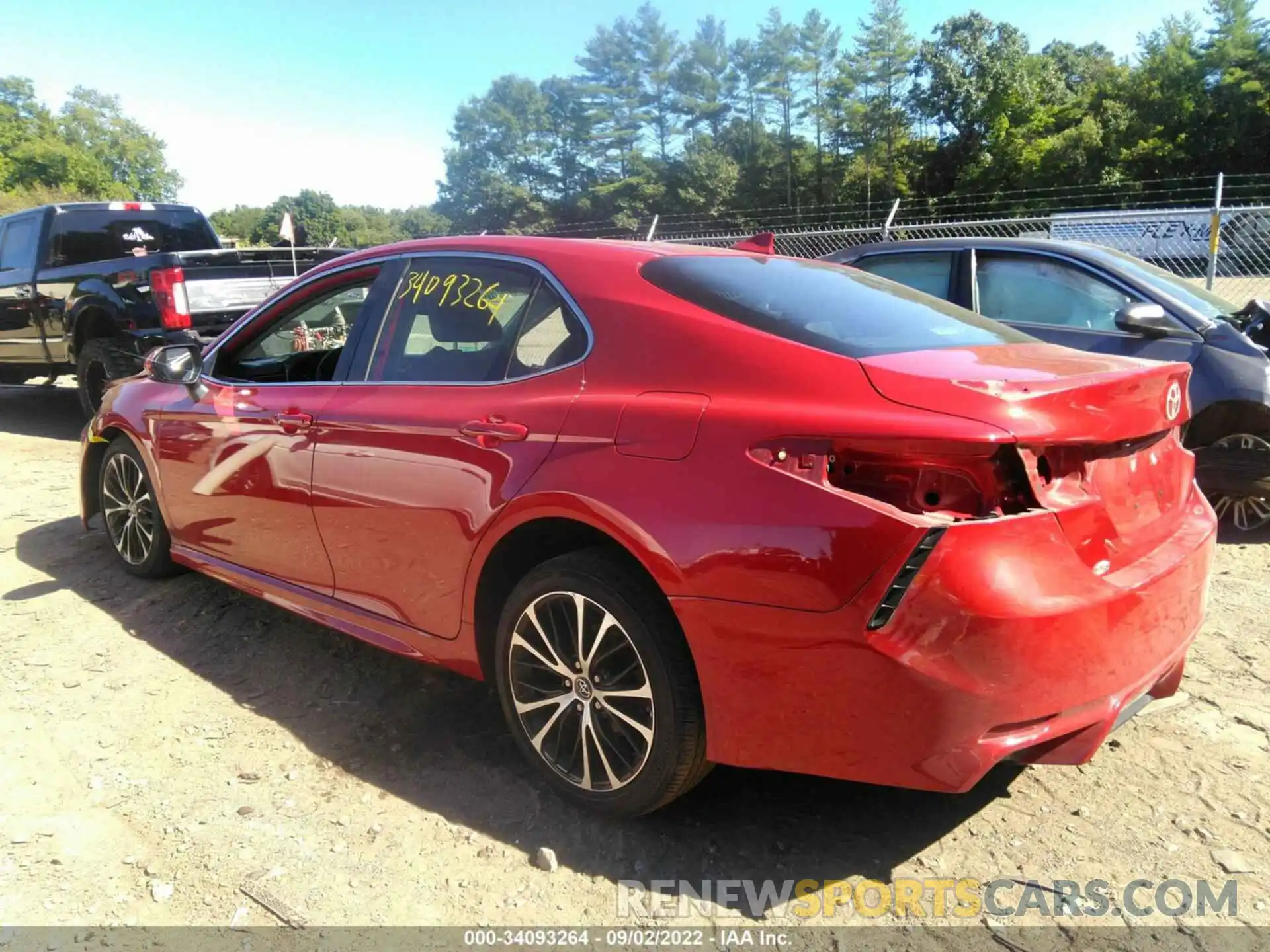 3 Photograph of a damaged car 4T1B11HK0KU217752 TOYOTA CAMRY 2019