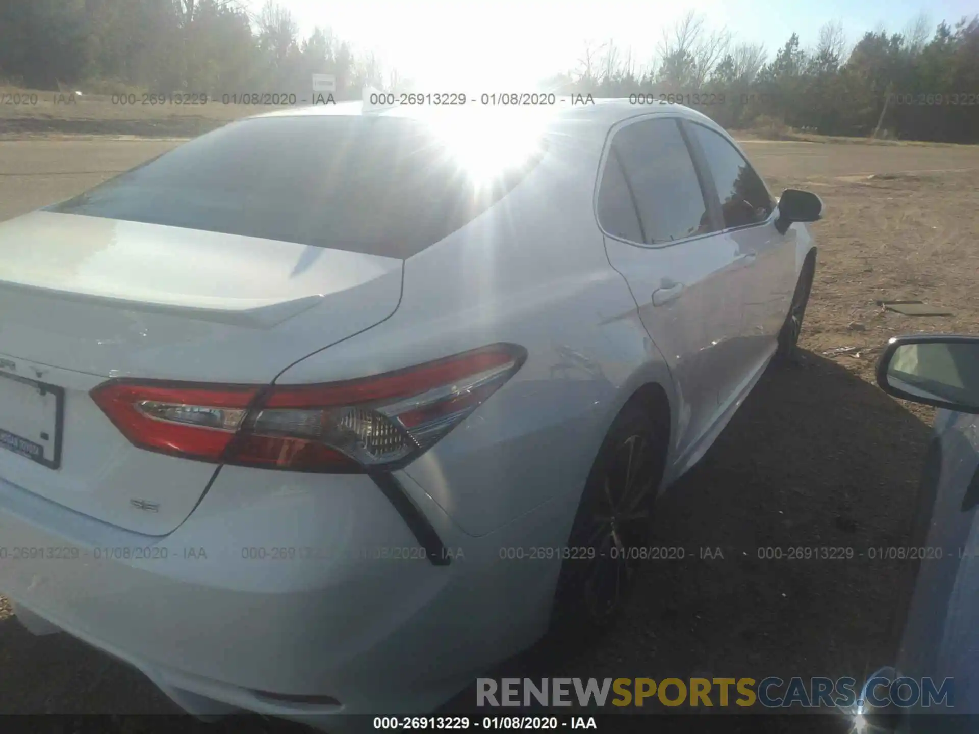 4 Photograph of a damaged car 4T1B11HK0KU223356 TOYOTA CAMRY 2019