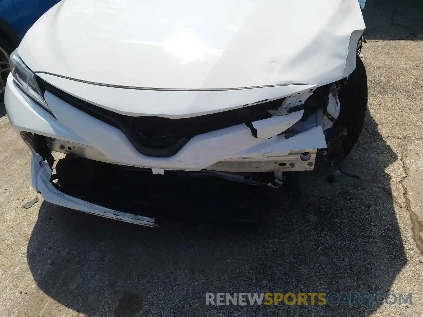 9 Photograph of a damaged car 4T1B11HK0KU228430 TOYOTA CAMRY 2019