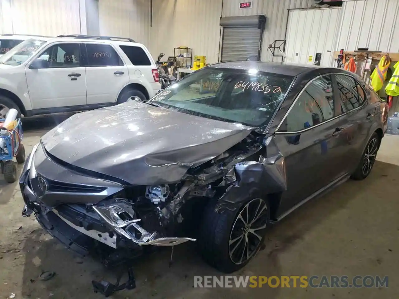 2 Photograph of a damaged car 4T1B11HK0KU229237 TOYOTA CAMRY 2019