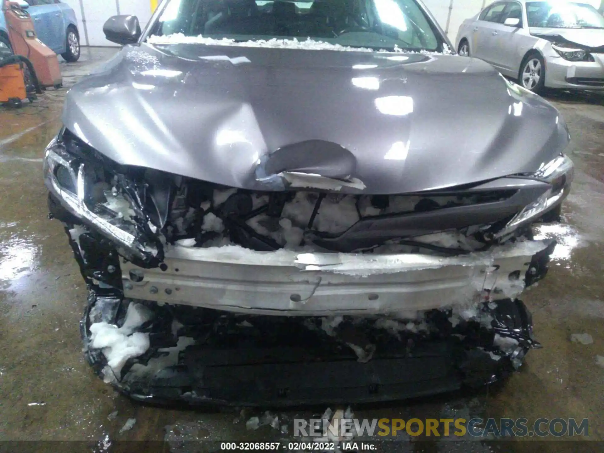 6 Photograph of a damaged car 4T1B11HK0KU231957 TOYOTA CAMRY 2019