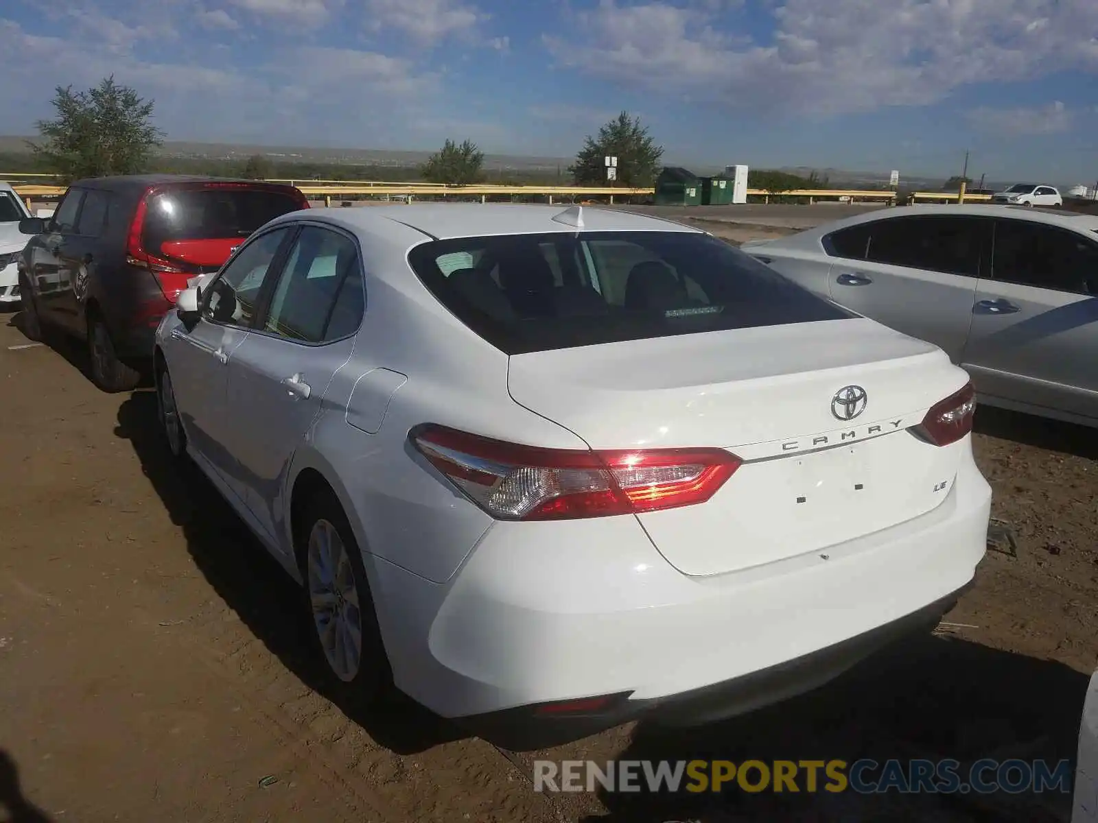 3 Photograph of a damaged car 4T1B11HK0KU233918 TOYOTA CAMRY 2019