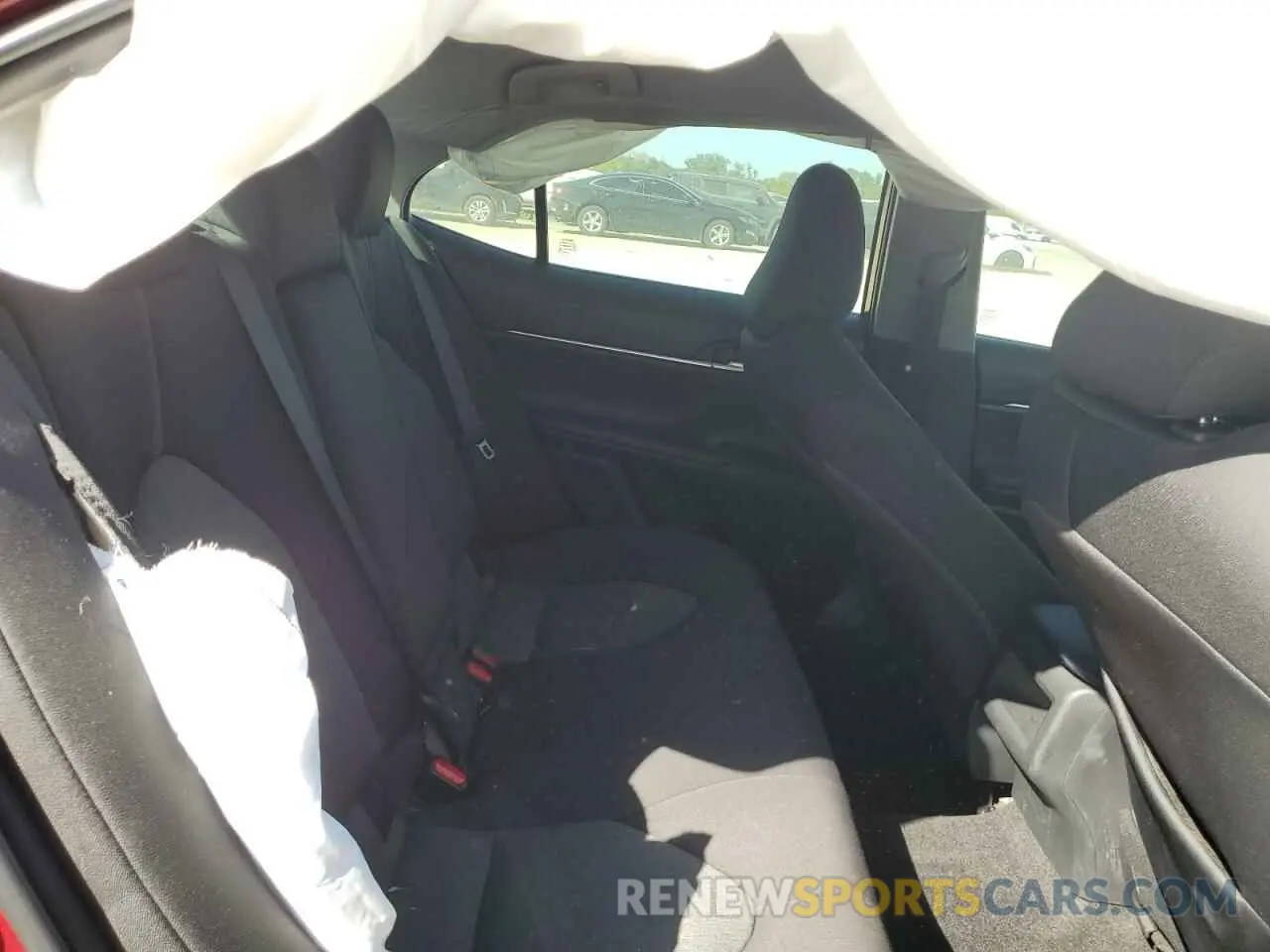 10 Photograph of a damaged car 4T1B11HK0KU234244 TOYOTA CAMRY 2019