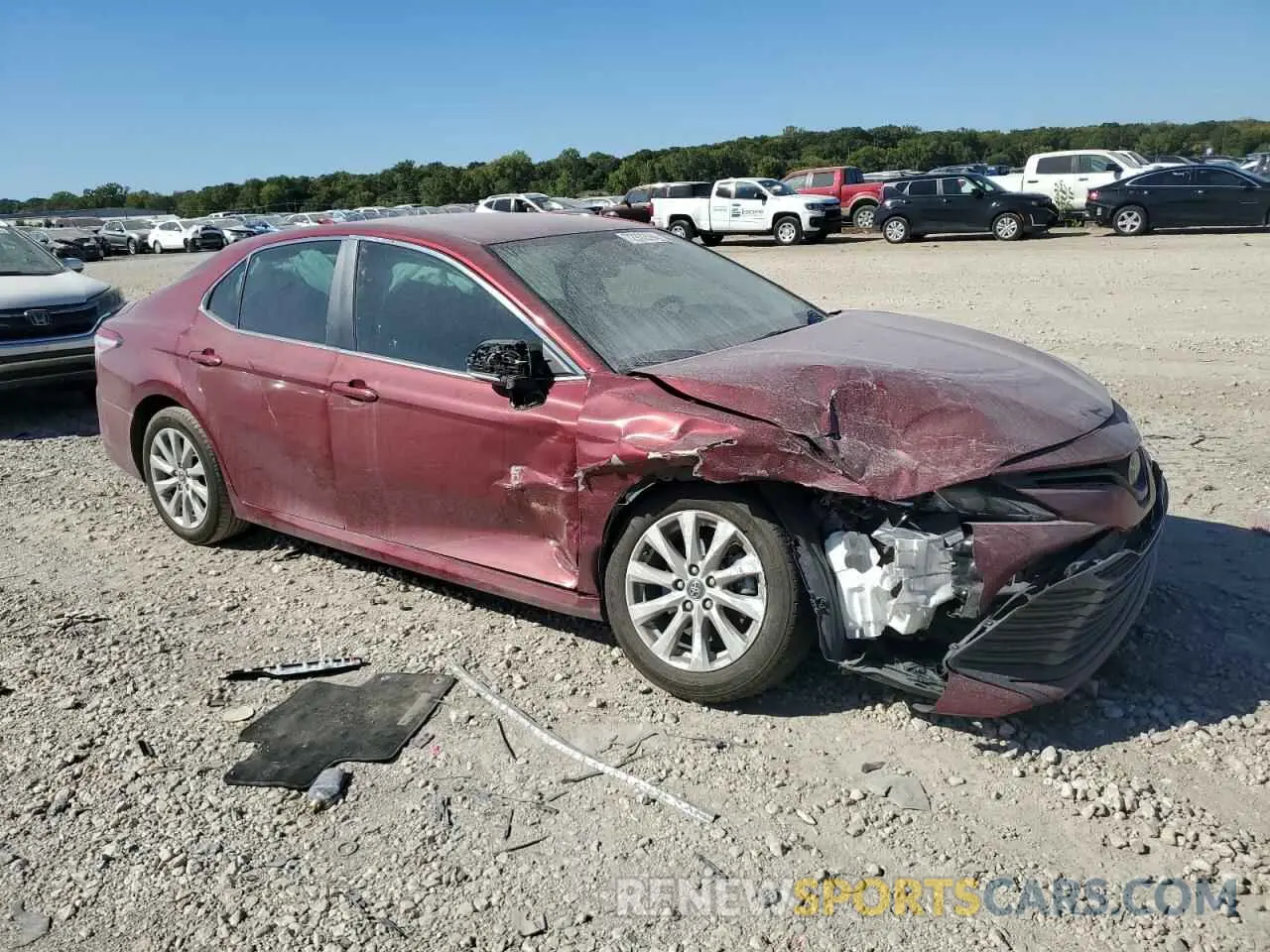 4 Photograph of a damaged car 4T1B11HK0KU234244 TOYOTA CAMRY 2019