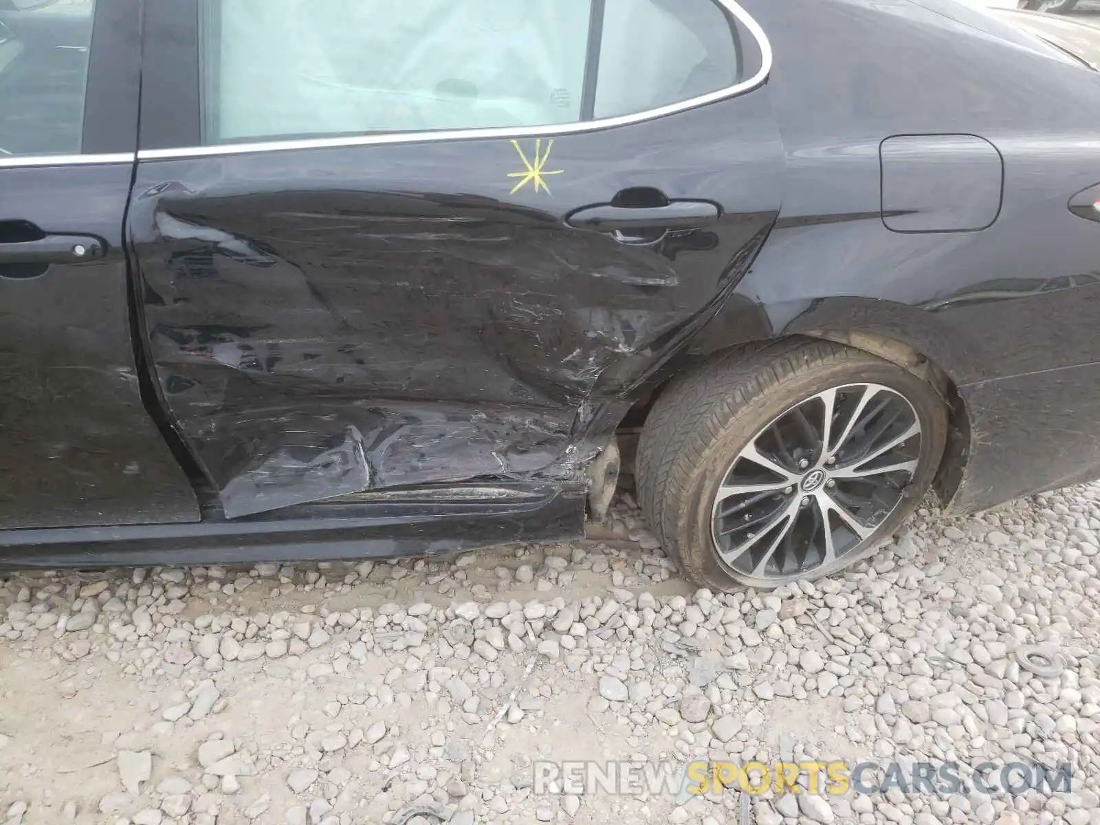 9 Photograph of a damaged car 4T1B11HK0KU236527 TOYOTA CAMRY 2019