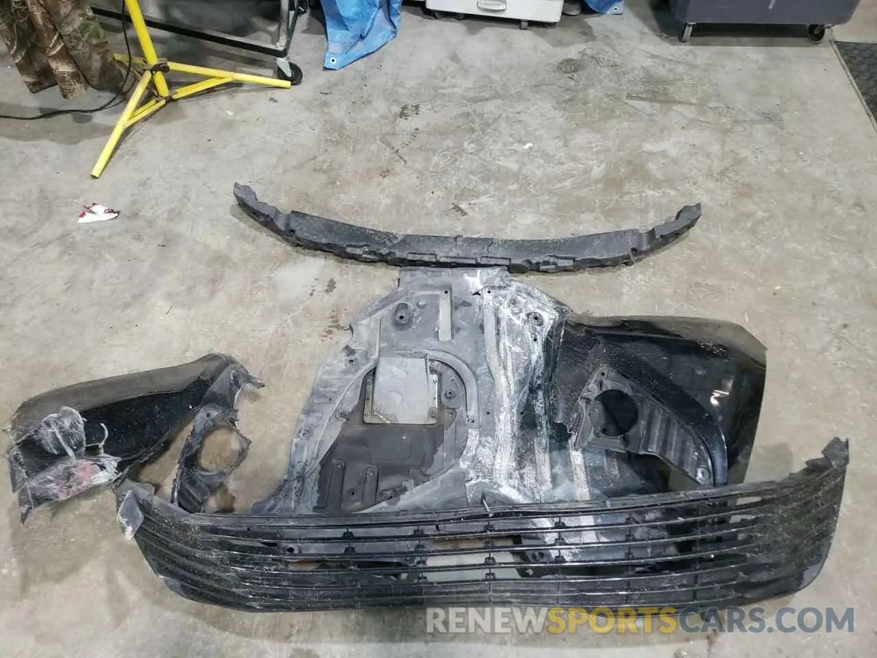 14 Photograph of a damaged car 4T1B11HK0KU237080 TOYOTA CAMRY 2019