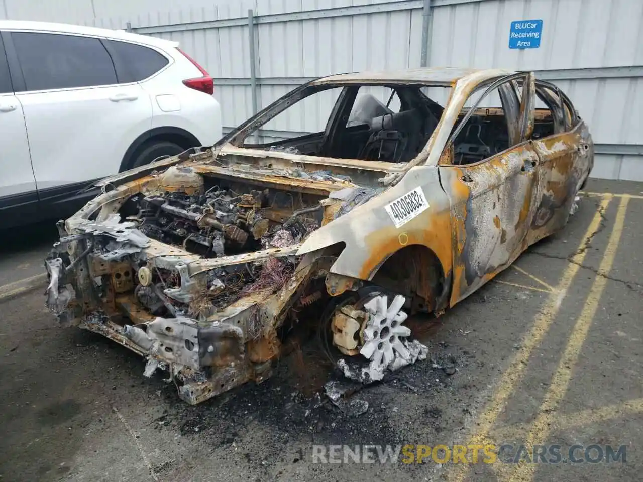 2 Photograph of a damaged car 4T1B11HK0KU237757 TOYOTA CAMRY 2019