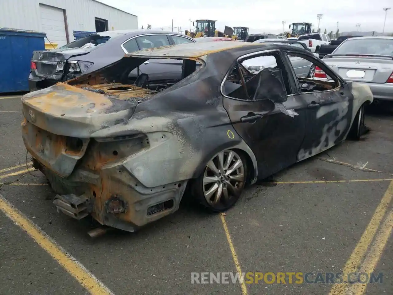 4 Photograph of a damaged car 4T1B11HK0KU237757 TOYOTA CAMRY 2019