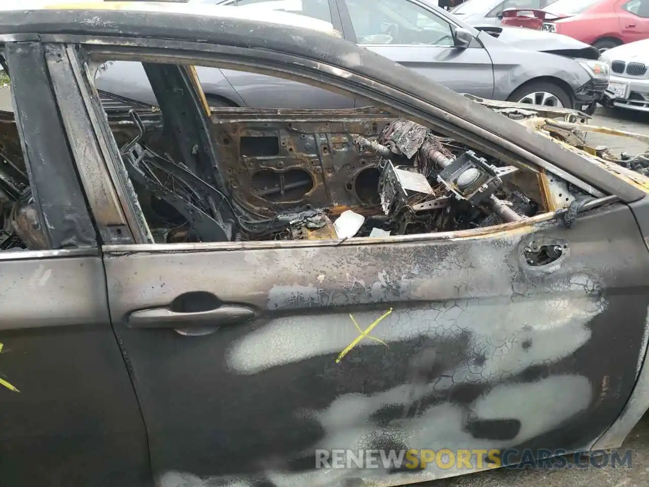 5 Photograph of a damaged car 4T1B11HK0KU237757 TOYOTA CAMRY 2019