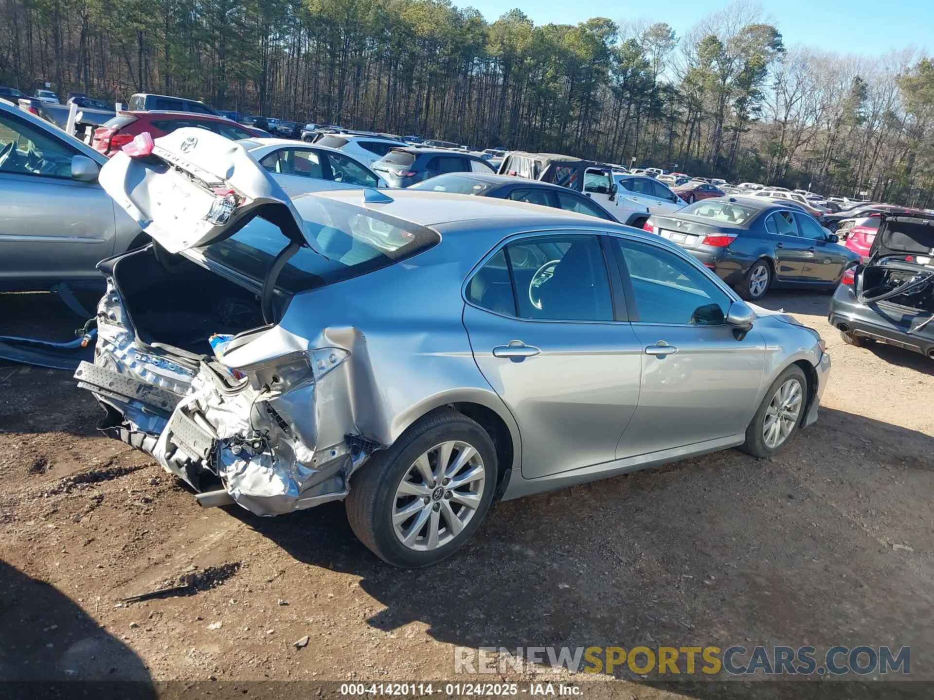 13 Photograph of a damaged car 4T1B11HK0KU238102 TOYOTA CAMRY 2019