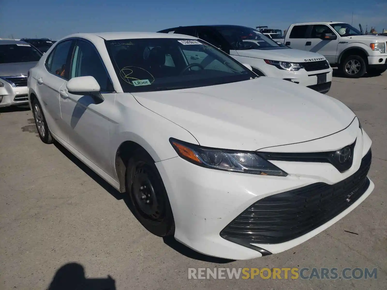 1 Photograph of a damaged car 4T1B11HK0KU240299 TOYOTA CAMRY 2019