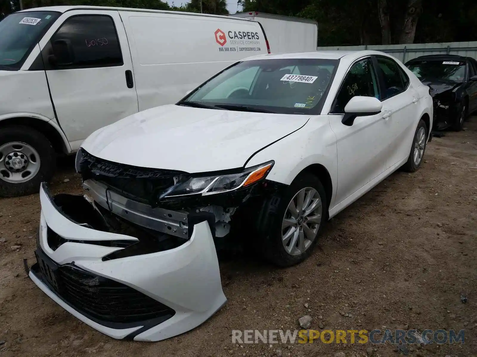 2 Photograph of a damaged car 4T1B11HK0KU240433 TOYOTA CAMRY 2019