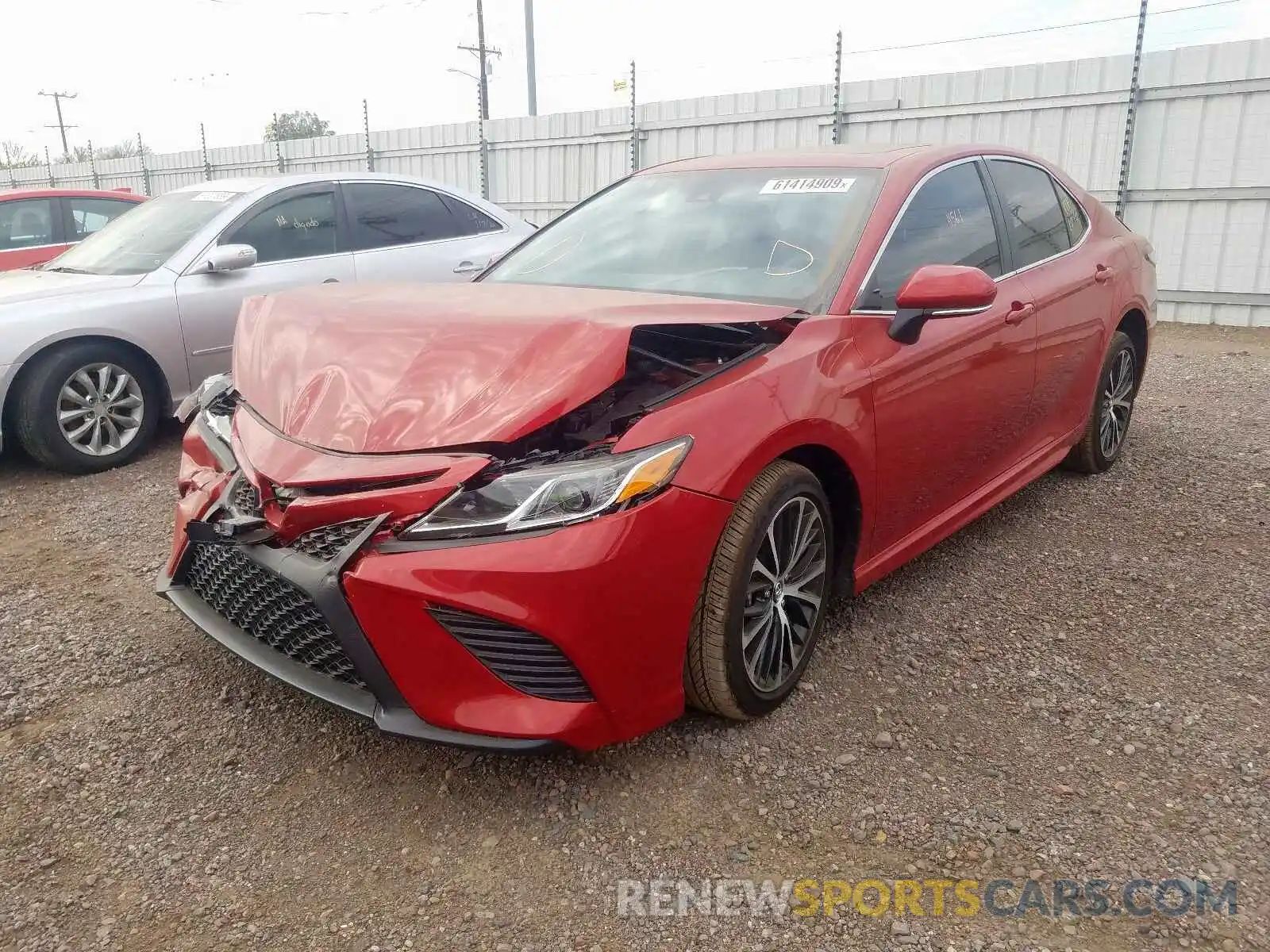 2 Photograph of a damaged car 4T1B11HK0KU241081 TOYOTA CAMRY 2019