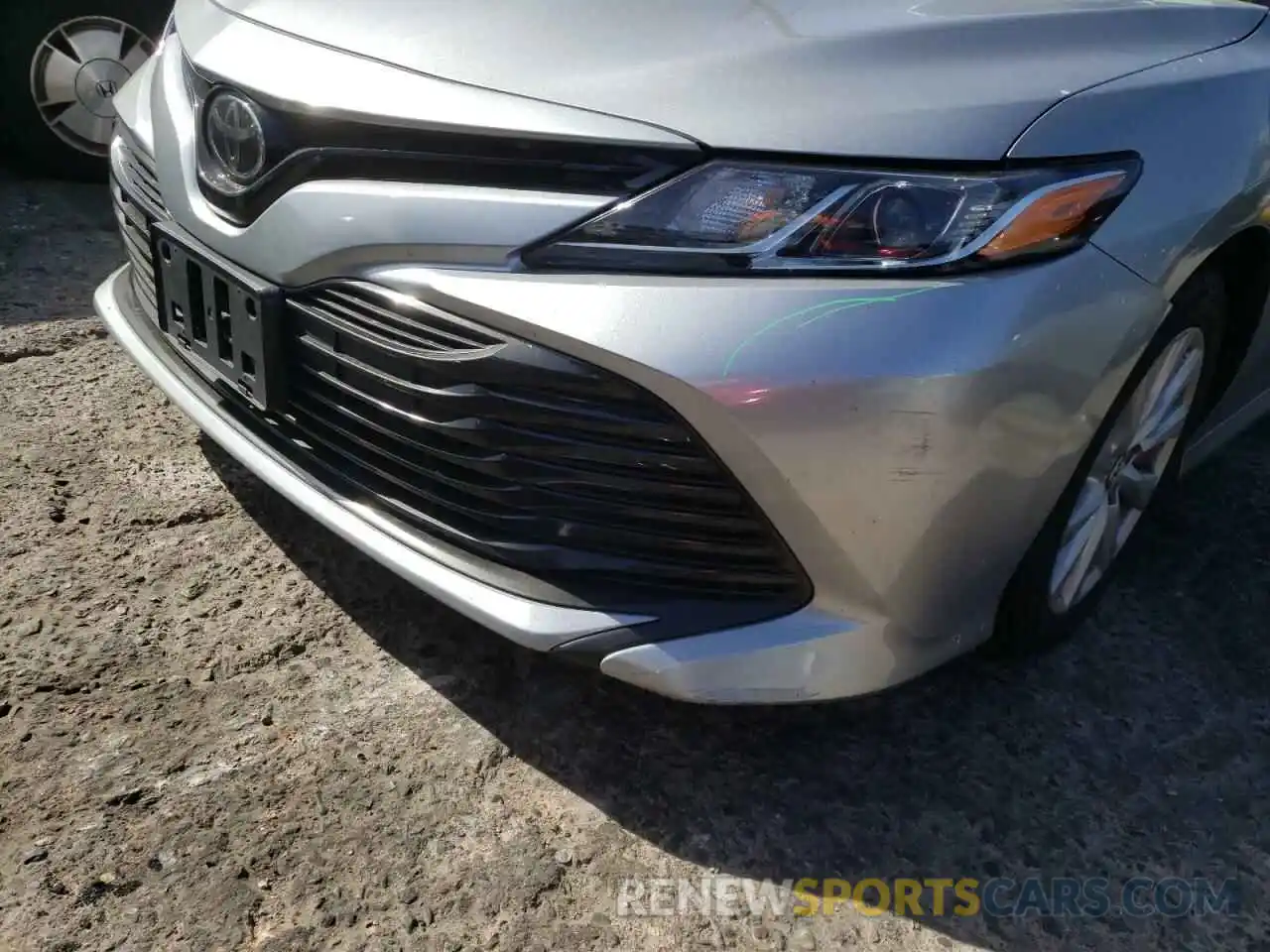 9 Photograph of a damaged car 4T1B11HK0KU241632 TOYOTA CAMRY 2019