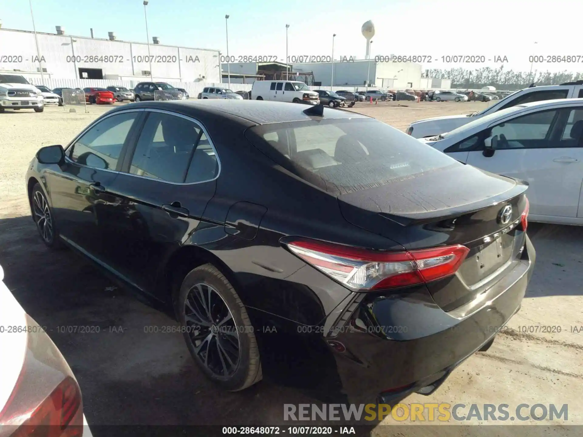 3 Photograph of a damaged car 4T1B11HK0KU244370 TOYOTA CAMRY 2019