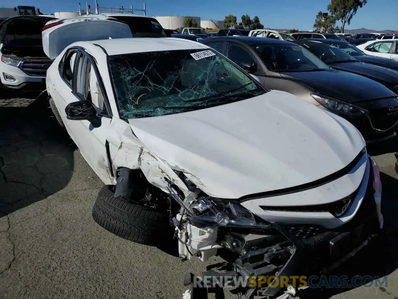 1 Photograph of a damaged car 4T1B11HK0KU246619 TOYOTA CAMRY 2019