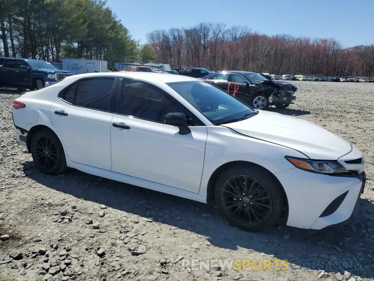 4 Photograph of a damaged car 4T1B11HK0KU247513 TOYOTA CAMRY 2019