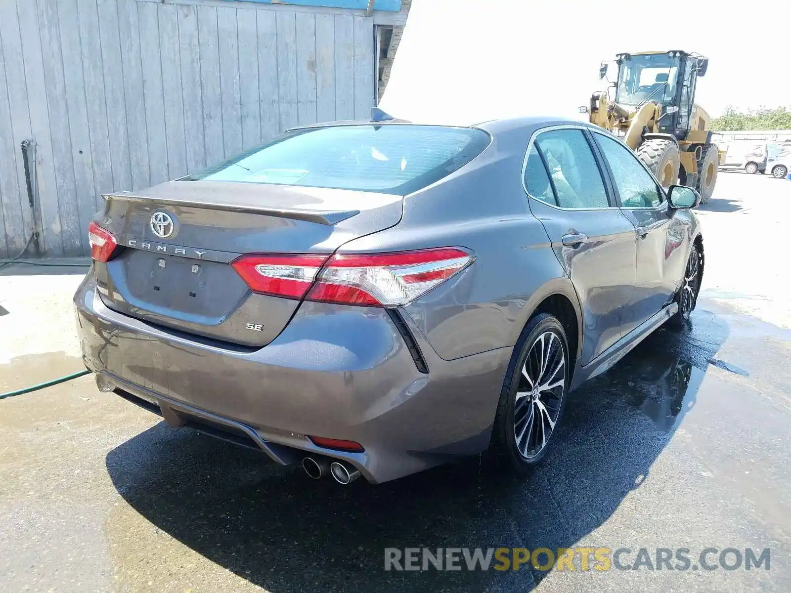 4 Photograph of a damaged car 4T1B11HK0KU248645 TOYOTA CAMRY 2019