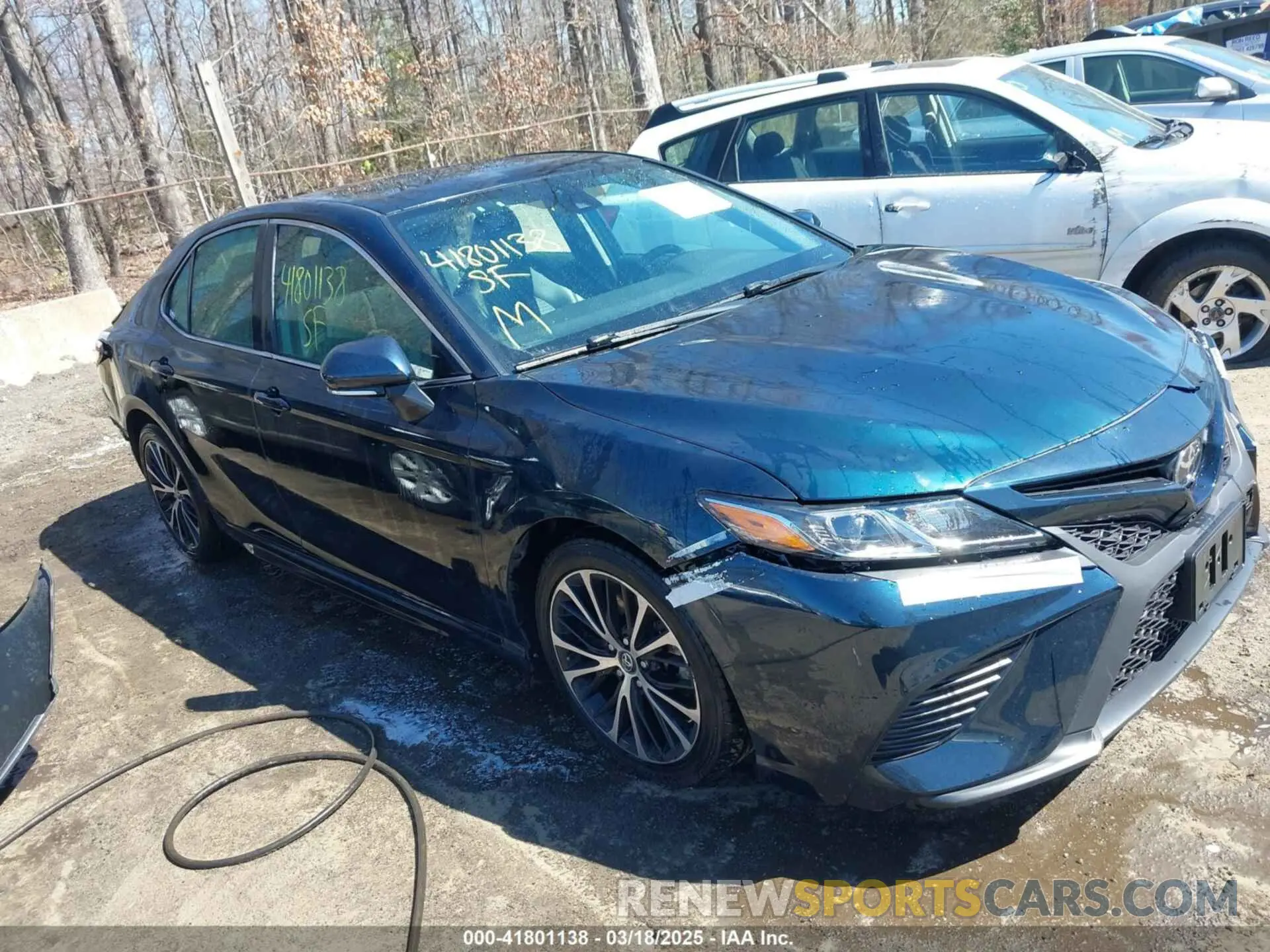 1 Photograph of a damaged car 4T1B11HK0KU250802 TOYOTA CAMRY 2019
