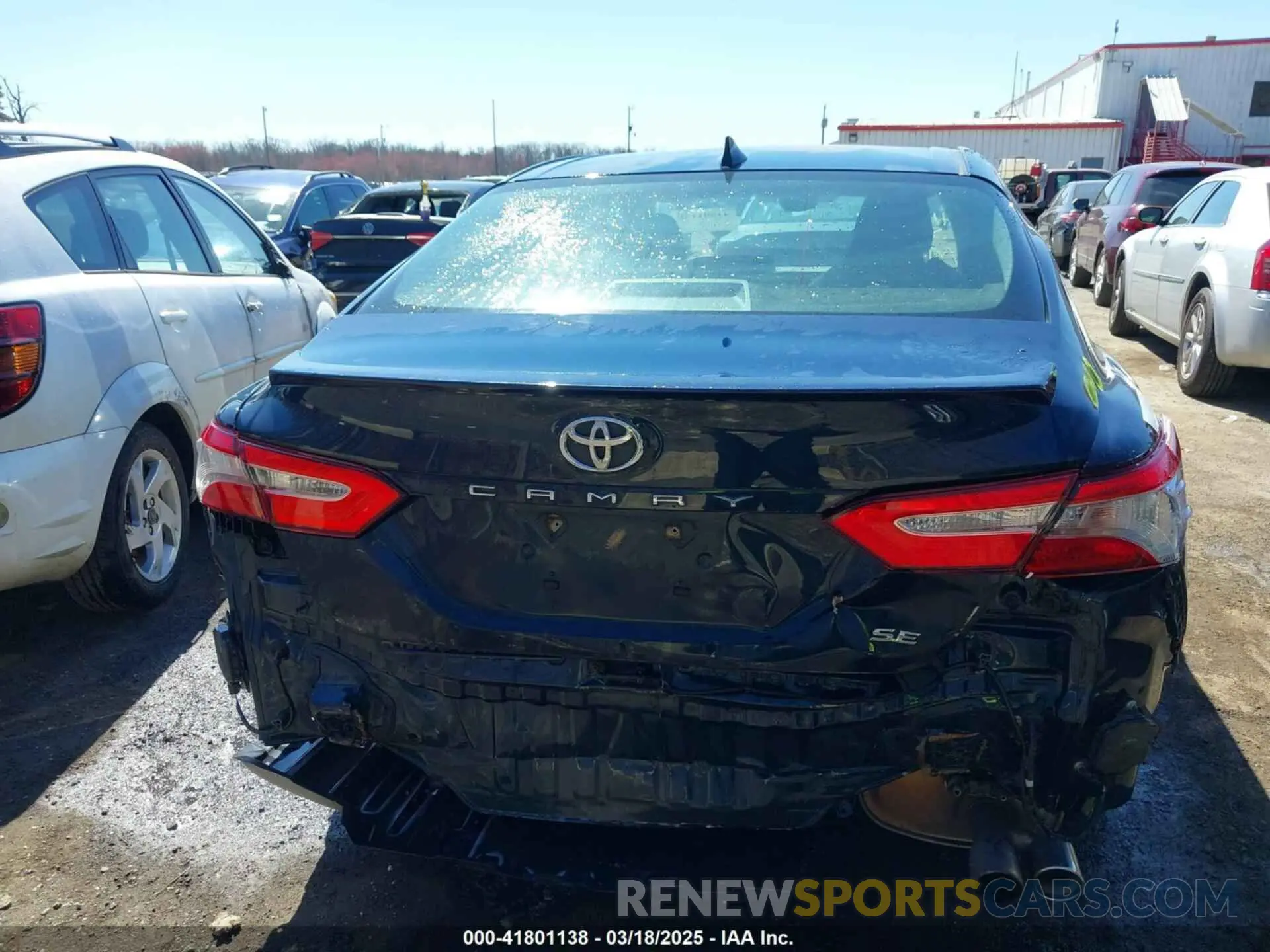 15 Photograph of a damaged car 4T1B11HK0KU250802 TOYOTA CAMRY 2019